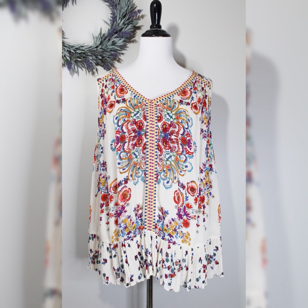 Bila Embroidered Sleeveless Top